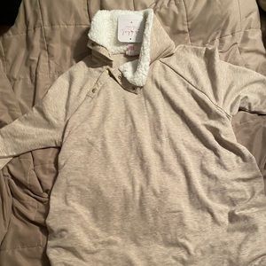 New with tags Maternity sweatshirt